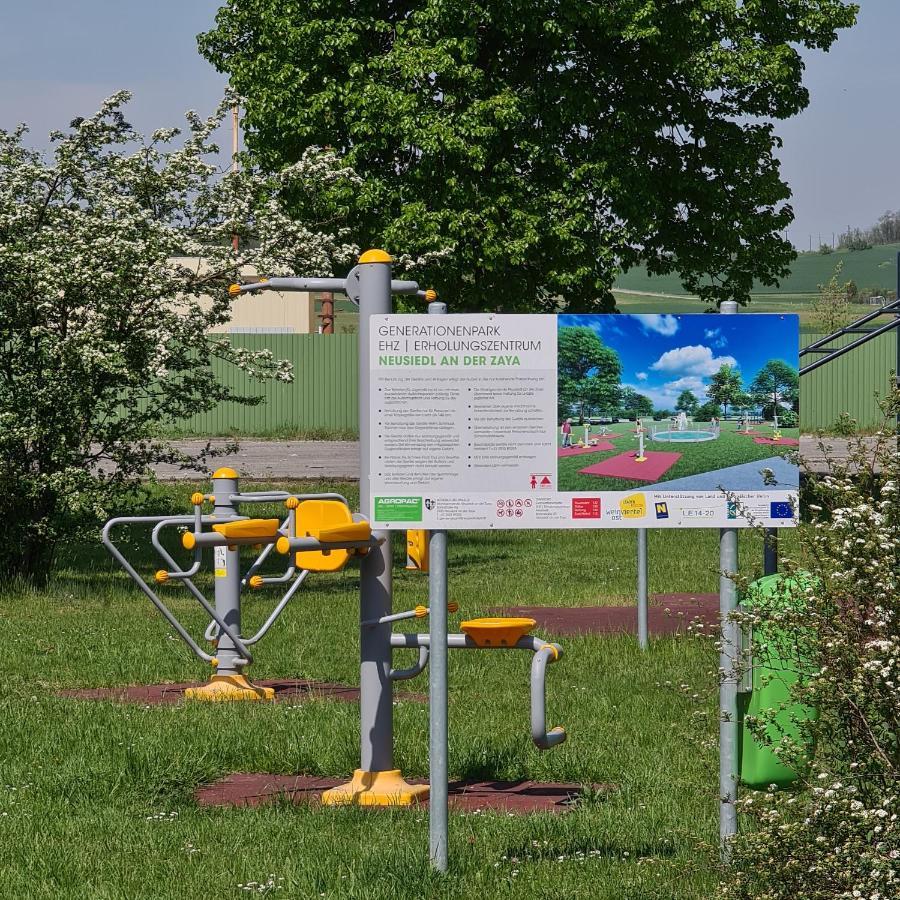 Weingut Martinshof Hotel Sankt Ulrich  ภายนอก รูปภาพ